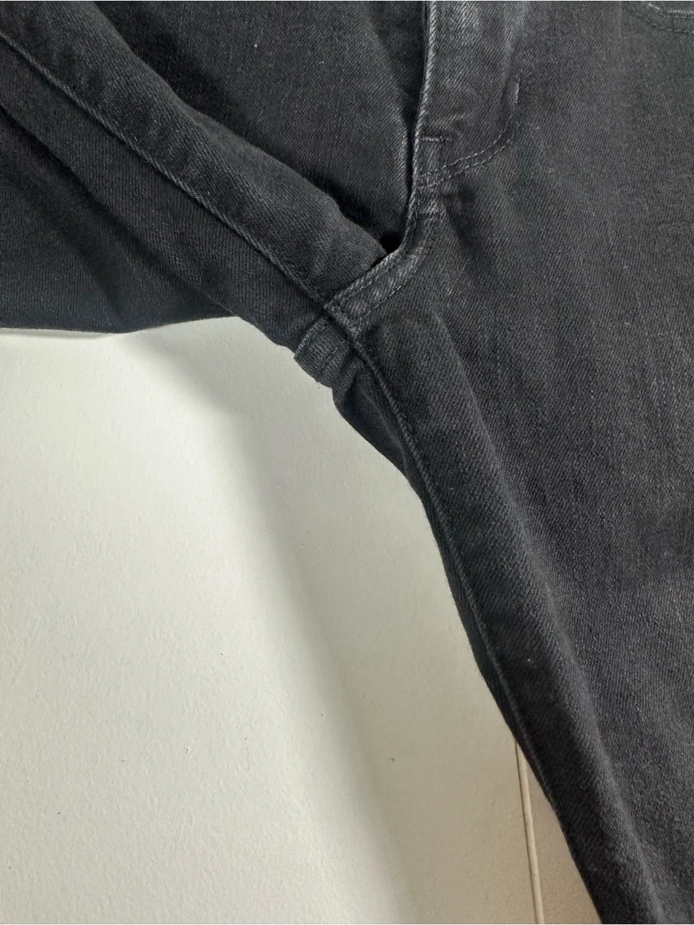 Levis 711 Skinny Jeans Womens Sz 27 Black Mid Rise Stretch Denim